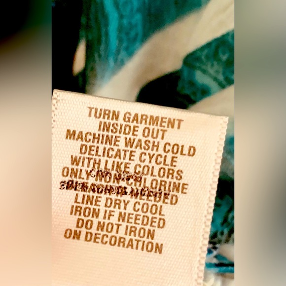 Dress Barn Blouse - Picture 6 of 6